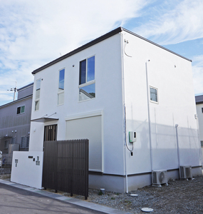 洗練された空間が魅力「ONES CUBO」