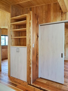 木の香り溢れるたっぷり自然素材の家3