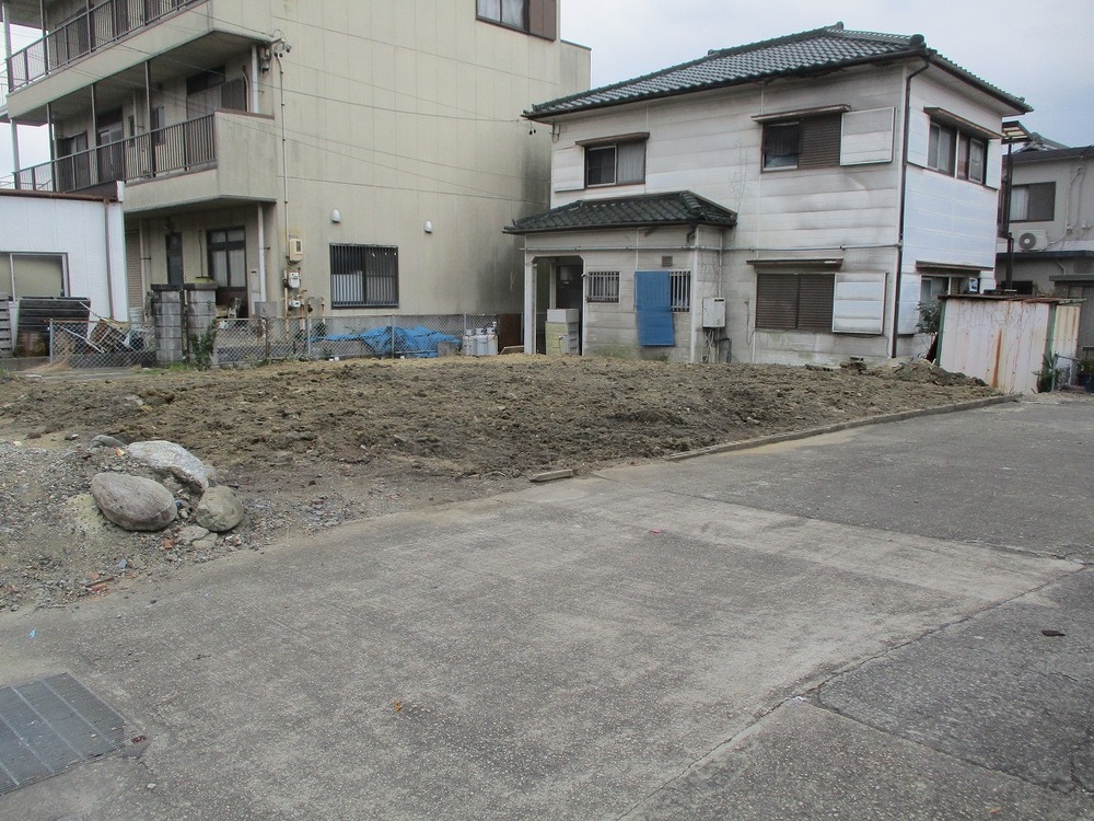東海市富木島町山中土地